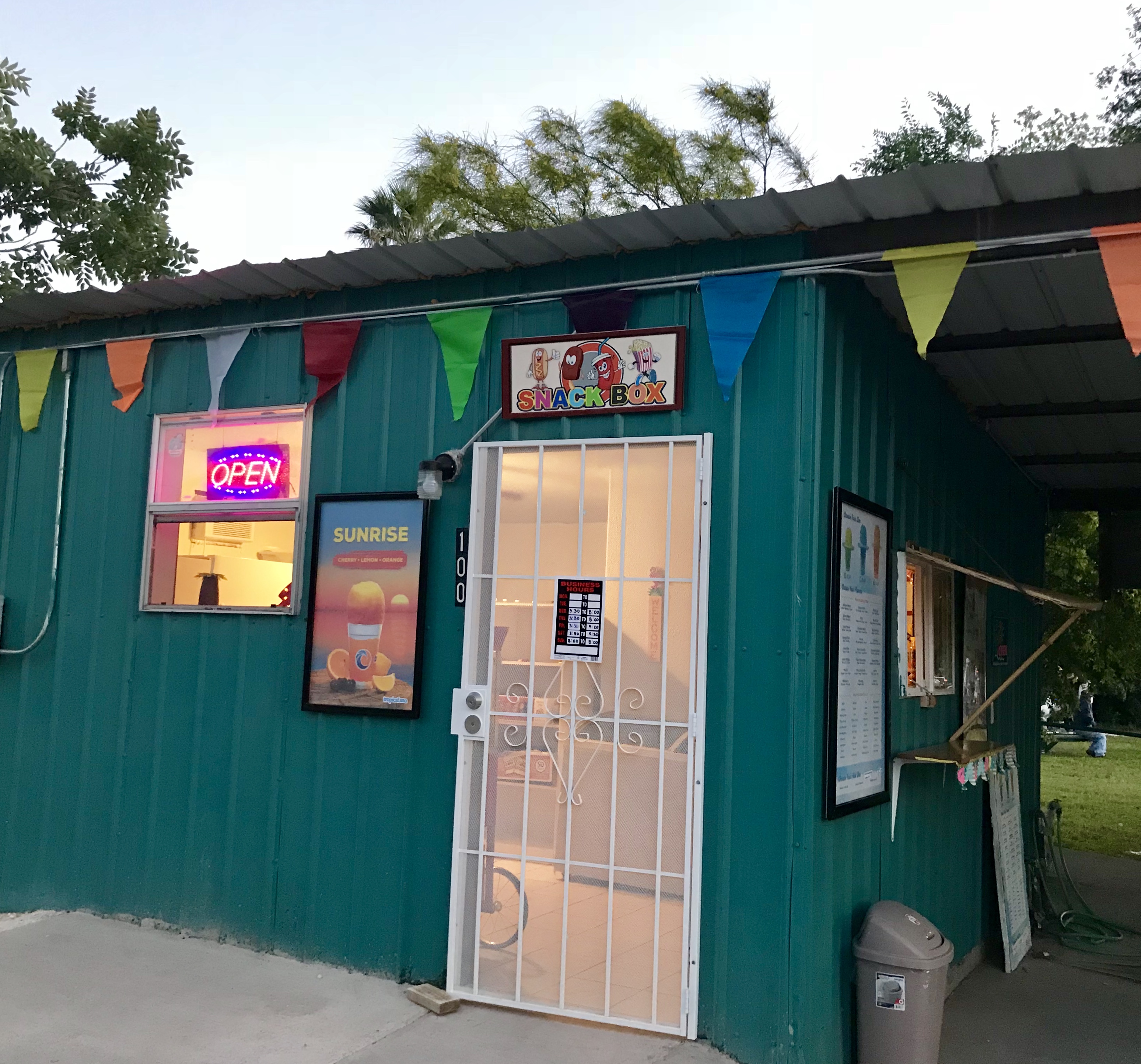 tropical sno stand